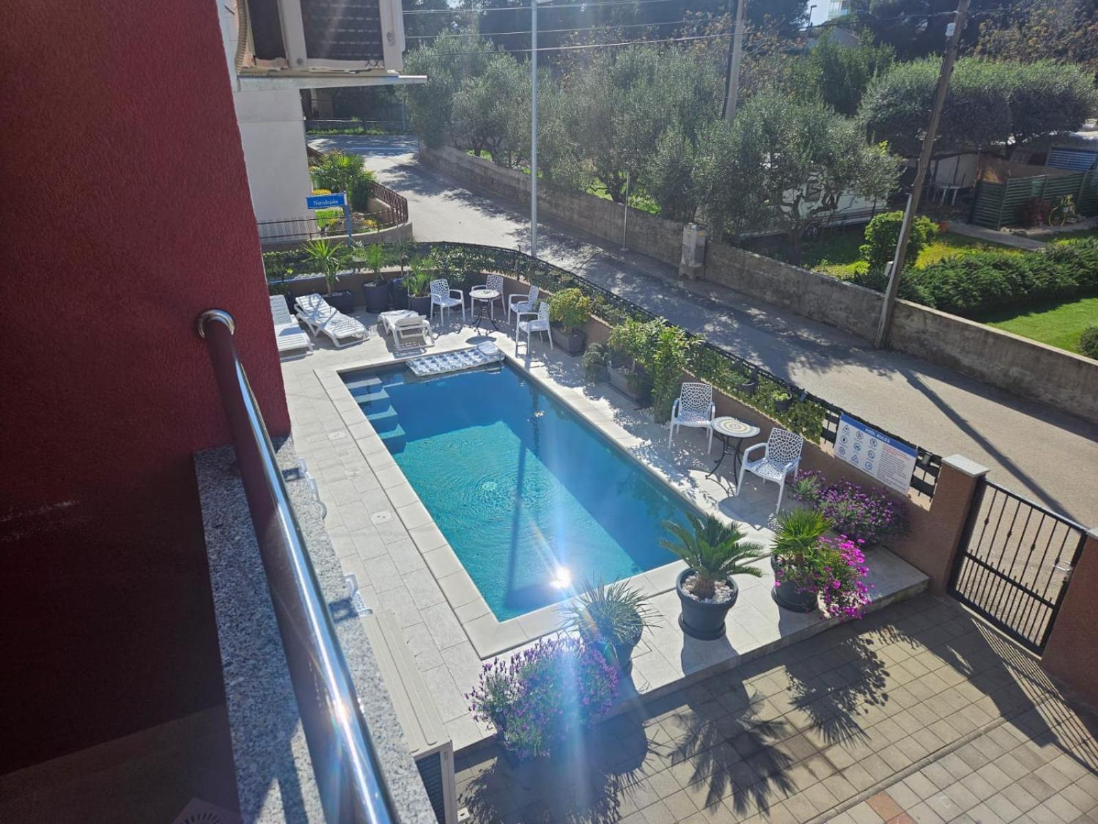 Apartmani Paula Vodice Esterno foto